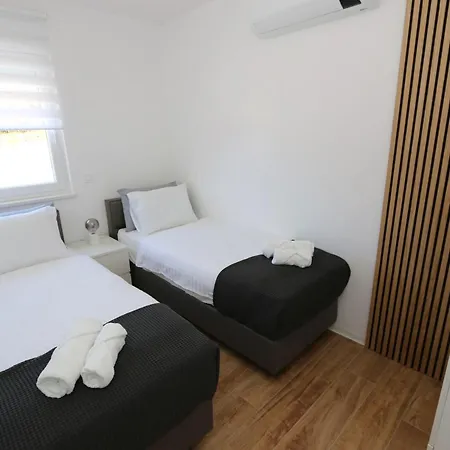 Lejlighed Dolphin View Ii With A Pool By The *