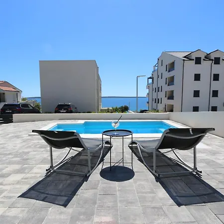 Dolphin View Ii With A Pool By The *